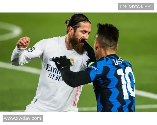 肌肉撕裂困扰足球明星的职业生涯与复苏之路探讨