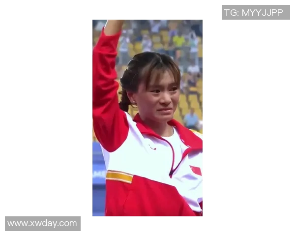 夏雨意外撞脸足球明星引发网友热议两位偶像的神似之处成焦点 夏雨意外撞脸足球明星引发网友热议两位偶像的神似之处成焦点