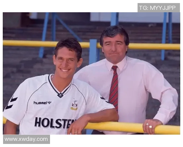 推特上的足球明星账号揭秘他们的生活与比赛瞬间 推特上的足球明星账号揭秘他们的生活与比赛瞬间